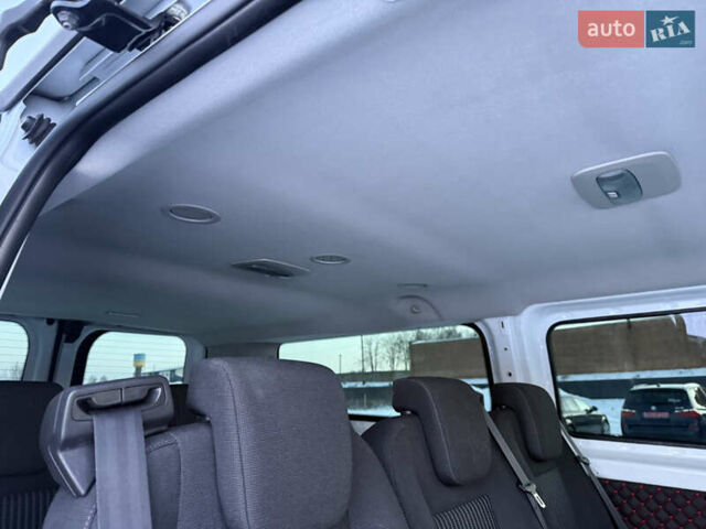 Белый Форд Транзит Кастом, объемом двигателя 2 л и пробегом 178 тыс. км за 16700 $, фото 28 на Automoto.ua