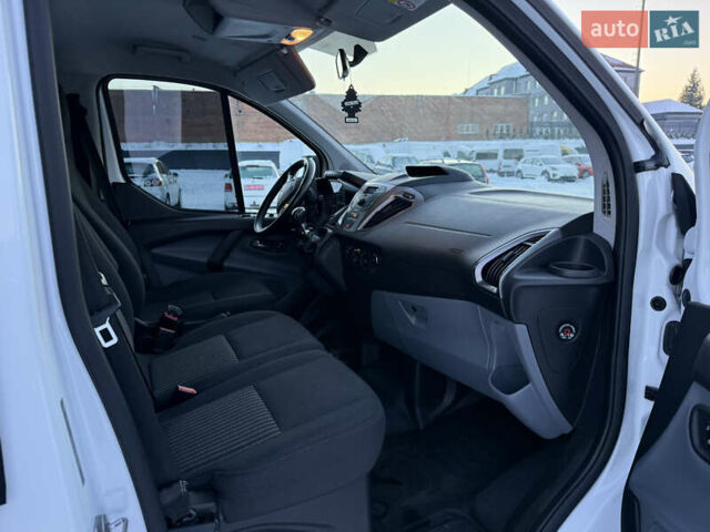 Белый Форд Транзит Кастом, объемом двигателя 2 л и пробегом 178 тыс. км за 16700 $, фото 34 на Automoto.ua