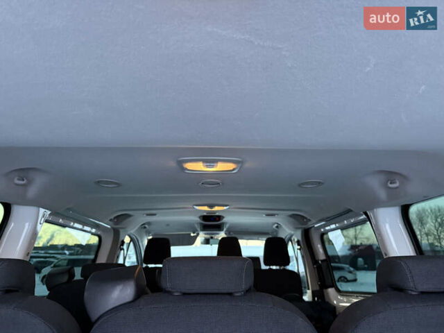 Белый Форд Транзит Кастом, объемом двигателя 2 л и пробегом 178 тыс. км за 16700 $, фото 22 на Automoto.ua