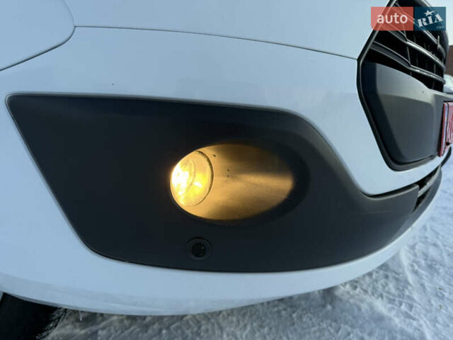 Белый Форд Транзит Кастом, объемом двигателя 2 л и пробегом 178 тыс. км за 16700 $, фото 15 на Automoto.ua