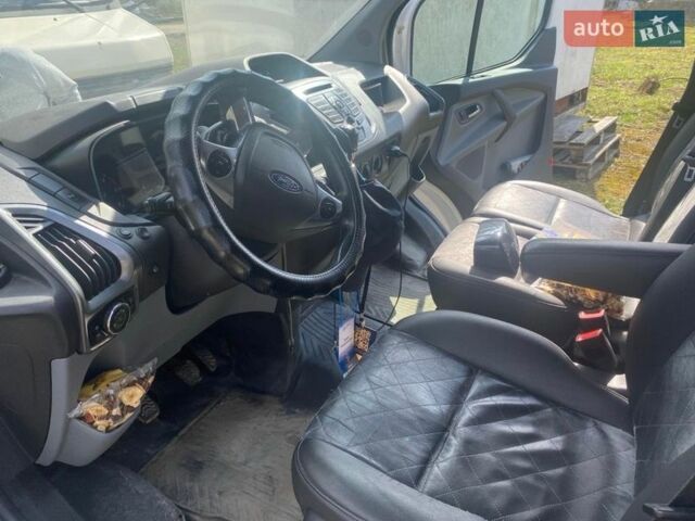 Білий Форд Транзит Кастом, об'ємом двигуна 2.2 л та пробігом 350 тис. км за 14000 $, фото 5 на Automoto.ua