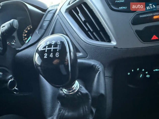 Белый Форд Транзит Кастом, объемом двигателя 2 л и пробегом 178 тыс. км за 16700 $, фото 54 на Automoto.ua