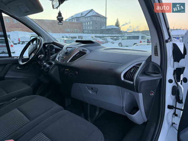 Белый Форд Транзит Кастом, объемом двигателя 2 л и пробегом 178 тыс. км за 16700 $, фото 39 на Automoto.ua