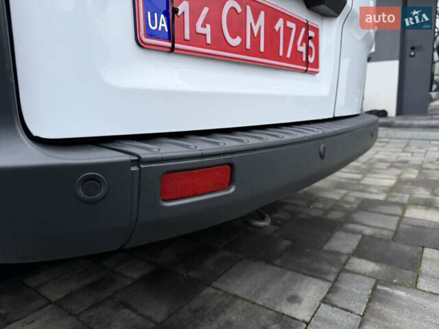 Белый Форд Транзит Кастом, объемом двигателя 2 л и пробегом 177 тыс. км за 16700 $, фото 14 на Automoto.ua