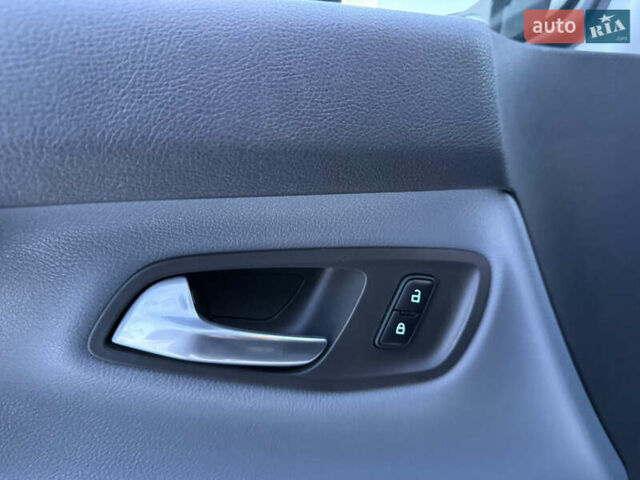 Белый Форд Транзит Кастом, объемом двигателя 2 л и пробегом 178 тыс. км за 16700 $, фото 47 на Automoto.ua