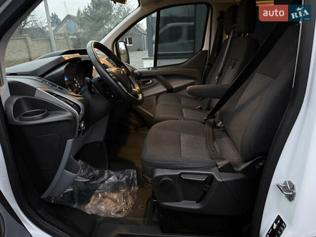 Белый Форд Транзит Кастом, объемом двигателя 2 л и пробегом 177 тыс. км за 16700 $, фото 43 на Automoto.ua