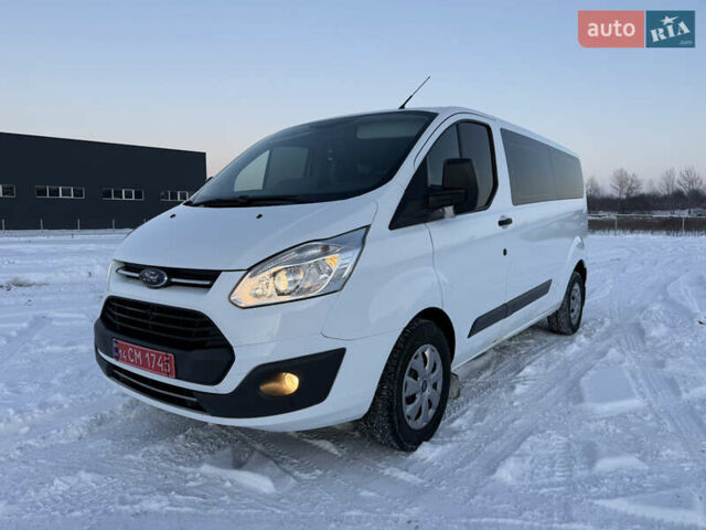 Белый Форд Транзит Кастом, объемом двигателя 2 л и пробегом 178 тыс. км за 16700 $, фото 2 на Automoto.ua