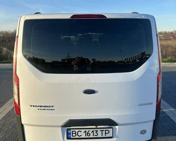 Белый Форд Транзит Кастом, объемом двигателя 2 л и пробегом 300 тыс. км за 14500 $, фото 7 на Automoto.ua