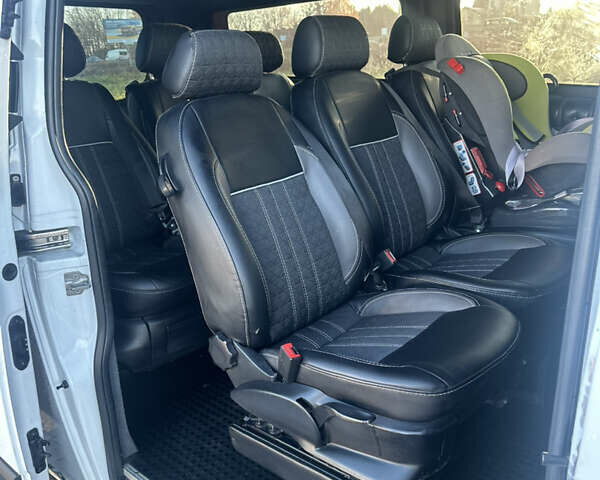 Белый Форд Транзит Кастом, объемом двигателя 2 л и пробегом 300 тыс. км за 14500 $, фото 5 на Automoto.ua