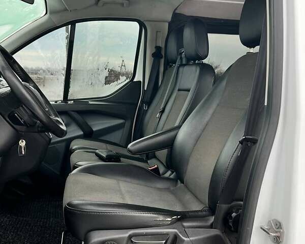 Білий Форд Транзит Кастом, об'ємом двигуна 2 л та пробігом 313 тис. км за 15999 $, фото 17 на Automoto.ua