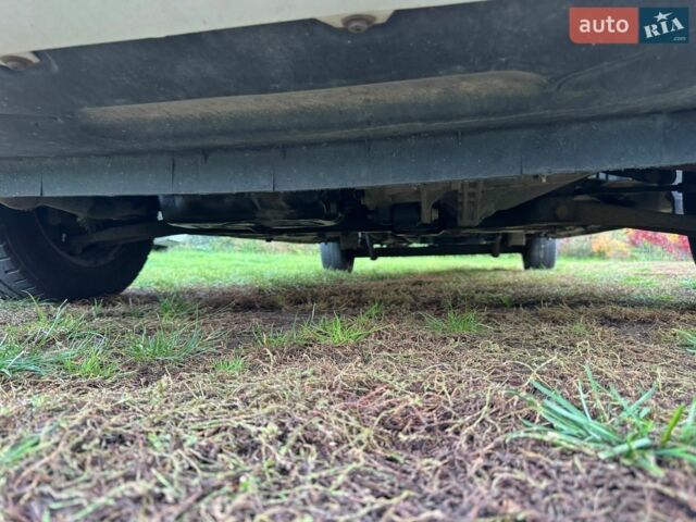 Белый Форд Транзит Кастом, объемом двигателя 2 л и пробегом 408 тыс. км за 10000 $, фото 25 на Automoto.ua