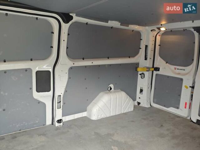 Белый Форд Транзит Кастом, объемом двигателя 2 л и пробегом 290 тыс. км за 16300 $, фото 21 на Automoto.ua