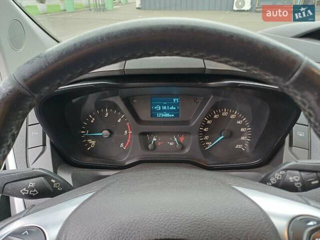 Белый Форд Транзит Кастом, объемом двигателя 2.2 л и пробегом 123 тыс. км за 22500 $, фото 10 на Automoto.ua