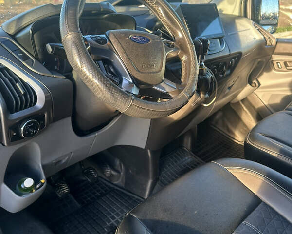 Белый Форд Транзит Кастом, объемом двигателя 2 л и пробегом 300 тыс. км за 14500 $, фото 6 на Automoto.ua