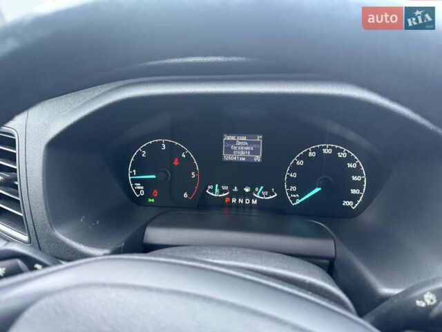 Белый Форд Транзит Кастом, объемом двигателя 2 л и пробегом 125 тыс. км за 22200 $, фото 7 на Automoto.ua