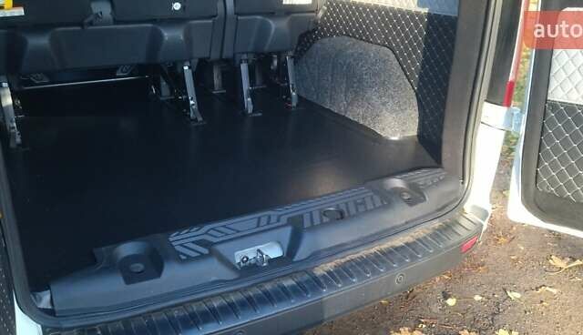 Белый Форд Транзит Кастом, объемом двигателя 2 л и пробегом 208 тыс. км за 19999 $, фото 30 на Automoto.ua