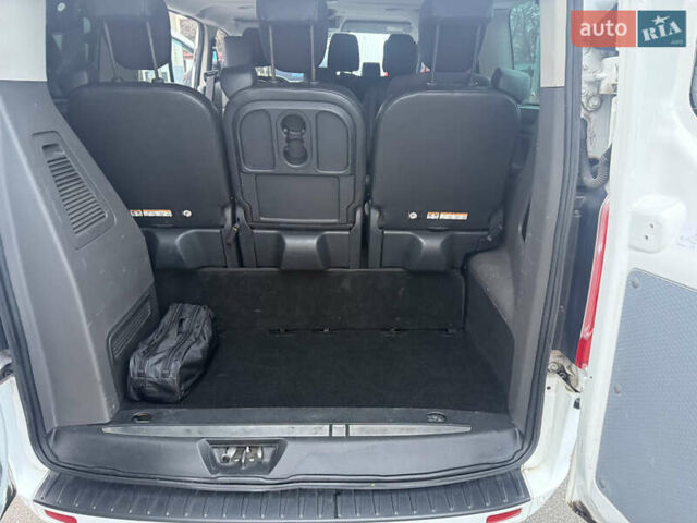 Белый Форд Транзит Кастом, объемом двигателя 2 л и пробегом 125 тыс. км за 22200 $, фото 10 на Automoto.ua