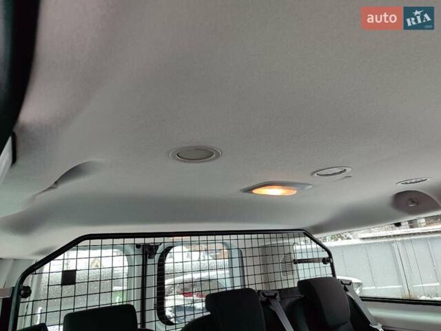 Белый Форд Транзит Кастом, объемом двигателя 2 л и пробегом 230 тыс. км за 18900 $, фото 18 на Automoto.ua