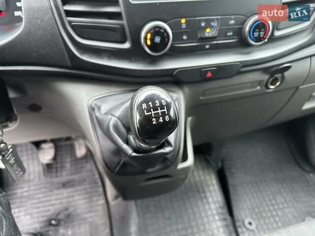 Белый Форд Транзит Кастом, объемом двигателя 2 л и пробегом 299 тыс. км за 13900 $, фото 30 на Automoto.ua