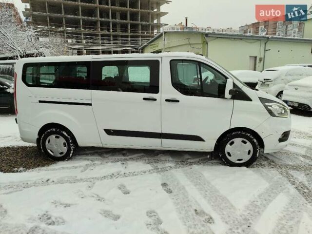 Белый Форд Транзит Кастом, объемом двигателя 2 л и пробегом 230 тыс. км за 18900 $, фото 3 на Automoto.ua