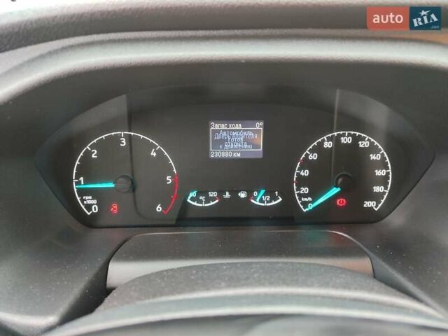 Белый Форд Транзит Кастом, объемом двигателя 2 л и пробегом 230 тыс. км за 18900 $, фото 8 на Automoto.ua