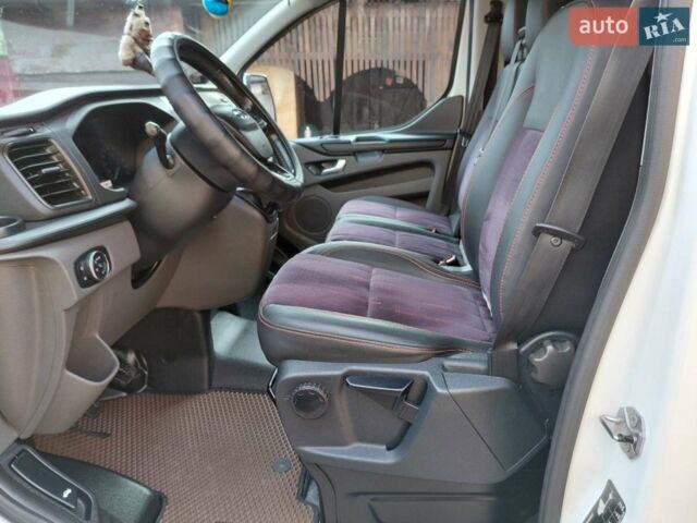 Білий Форд Транзит Кастом, об'ємом двигуна 2 л та пробігом 230 тис. км за 19600 $, фото 12 на Automoto.ua