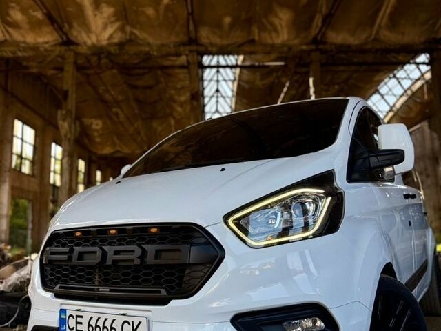 Белый Форд Транзит Кастом, объемом двигателя 2 л и пробегом 245 тыс. км за 20666 $, фото 2 на Automoto.ua