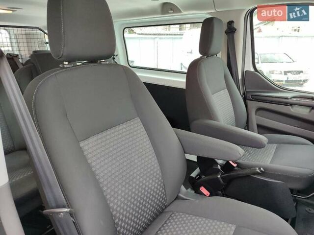 Белый Форд Транзит Кастом, объемом двигателя 2 л и пробегом 230 тыс. км за 18900 $, фото 14 на Automoto.ua