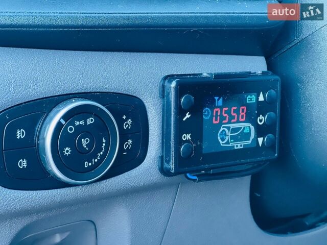 Белый Форд Транзит Кастом, объемом двигателя 2 л и пробегом 103 тыс. км за 19900 $, фото 24 на Automoto.ua