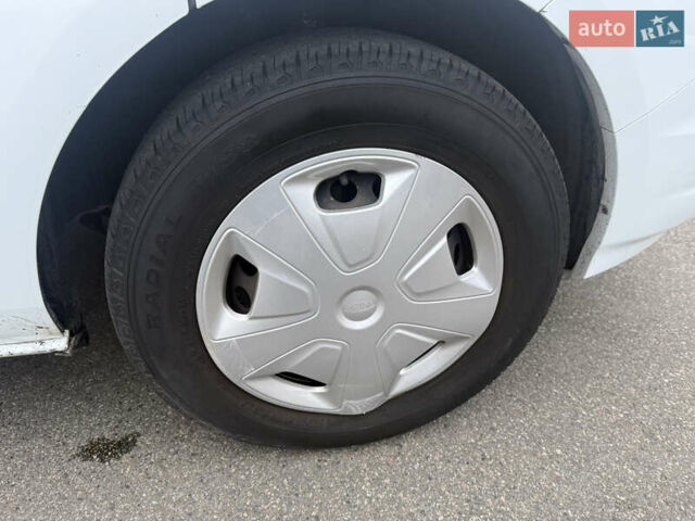 Белый Форд Транзит Кастом, объемом двигателя 2 л и пробегом 125 тыс. км за 22200 $, фото 8 на Automoto.ua