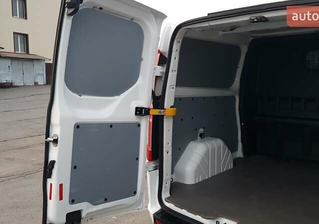 Белый Форд Транзит Кастом, объемом двигателя 2 л и пробегом 190 тыс. км за 18800 $, фото 34 на Automoto.ua