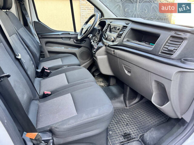 Белый Форд Транзит Кастом, объемом двигателя 2 л и пробегом 198 тыс. км за 13200 $, фото 12 на Automoto.ua