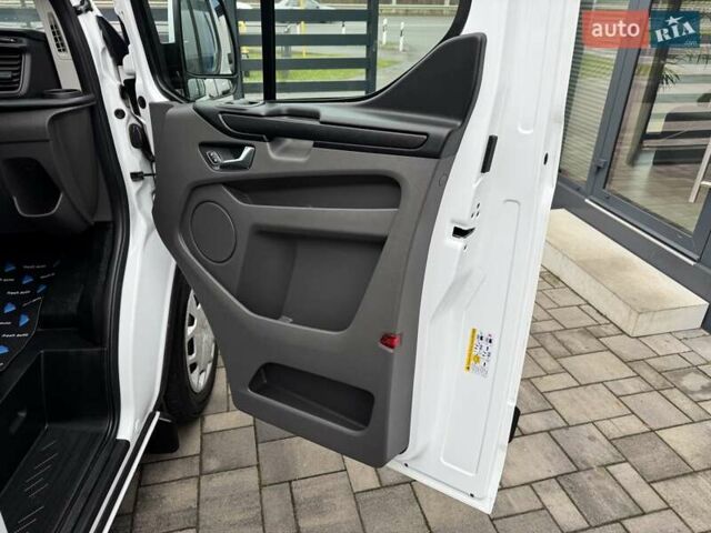Білий Форд Транзит Кастом, об'ємом двигуна 2 л та пробігом 175 тис. км за 24300 $, фото 29 на Automoto.ua