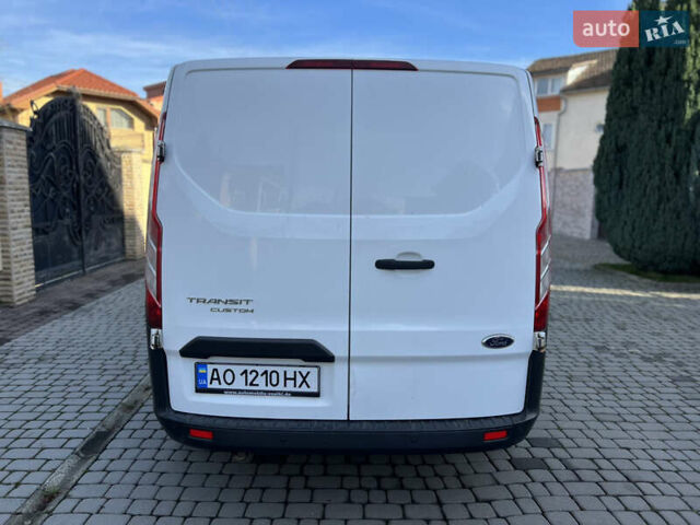 Белый Форд Транзит Кастом, объемом двигателя 2 л и пробегом 198 тыс. км за 13200 $, фото 7 на Automoto.ua