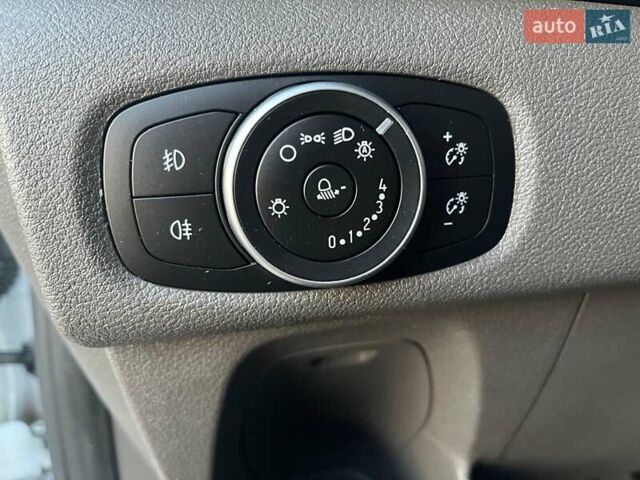 Білий Форд Транзит Кастом, об'ємом двигуна 2 л та пробігом 232 тис. км за 16300 $, фото 29 на Automoto.ua