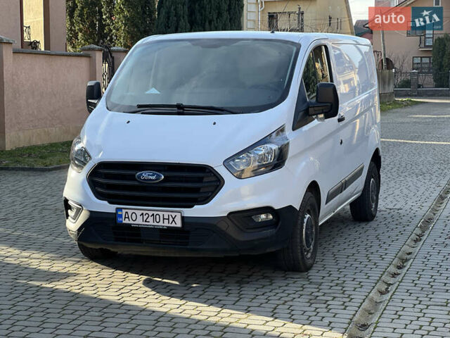Белый Форд Транзит Кастом, объемом двигателя 2 л и пробегом 198 тыс. км за 13200 $, фото 2 на Automoto.ua