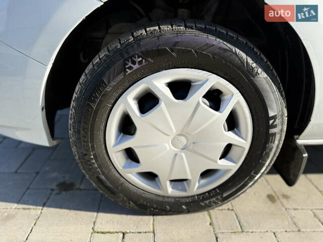 Белый Форд Транзит Кастом, объемом двигателя 2 л и пробегом 175 тыс. км за 23500 $, фото 15 на Automoto.ua