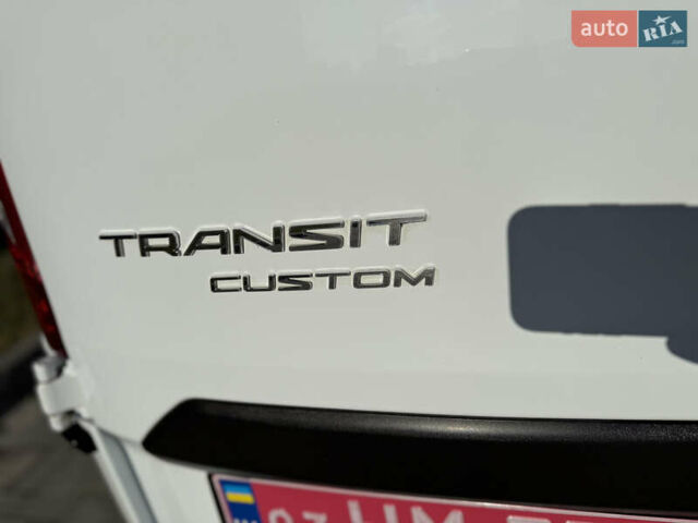 Белый Форд Транзит Кастом, объемом двигателя 2 л и пробегом 175 тыс. км за 23500 $, фото 12 на Automoto.ua