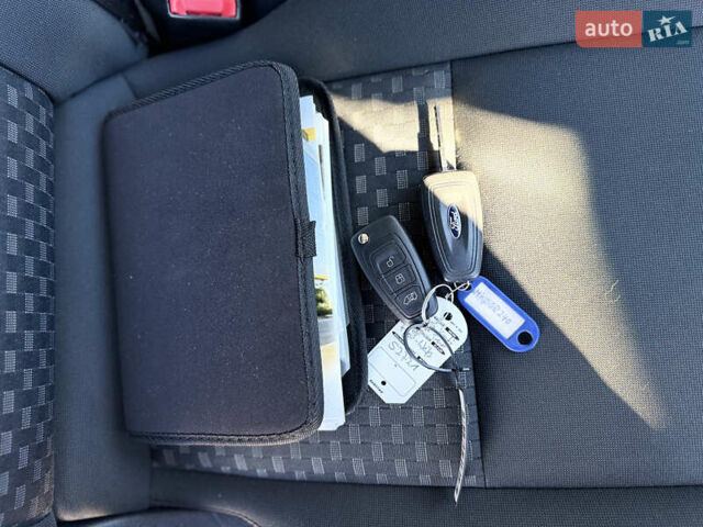 Белый Форд Транзит Кастом, объемом двигателя 2 л и пробегом 175 тыс. км за 23500 $, фото 52 на Automoto.ua