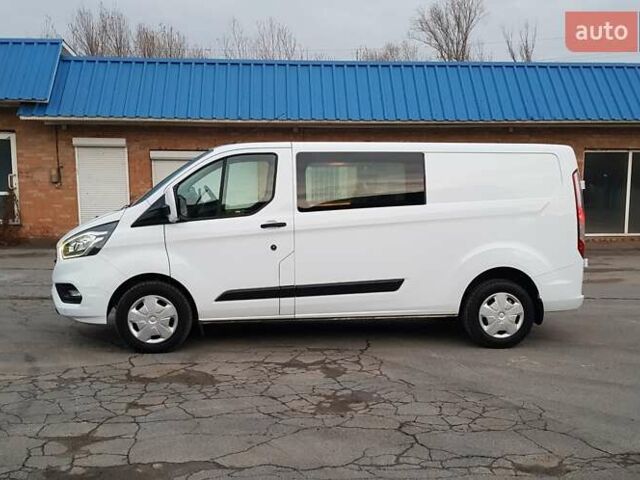 Белый Форд Транзит Кастом, объемом двигателя 2 л и пробегом 190 тыс. км за 18800 $, фото 1 на Automoto.ua