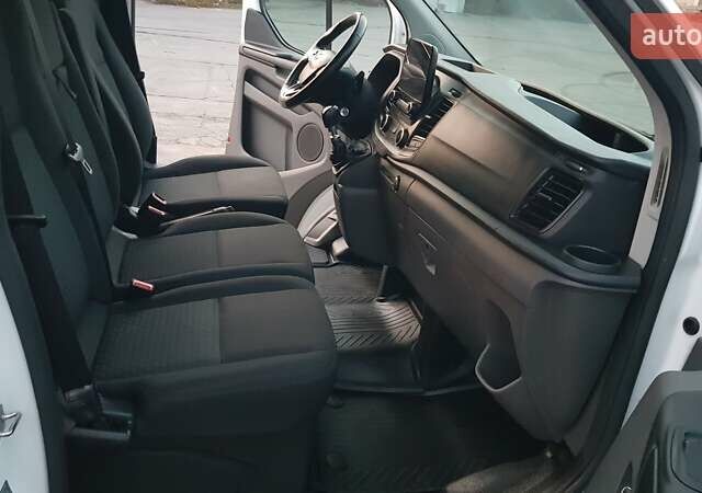 Белый Форд Транзит Кастом, объемом двигателя 2 л и пробегом 190 тыс. км за 18800 $, фото 26 на Automoto.ua