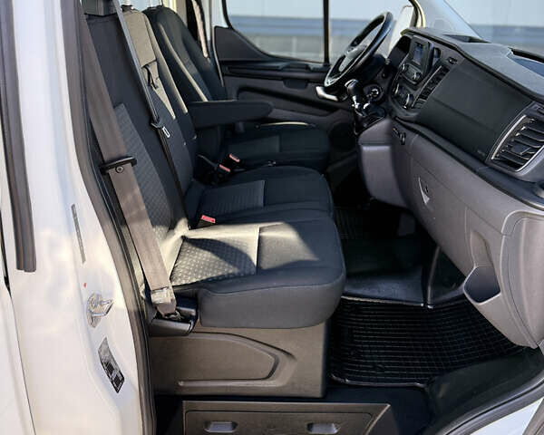 Белый Форд Транзит Кастом, объемом двигателя 2 л и пробегом 175 тыс. км за 23500 $, фото 29 на Automoto.ua