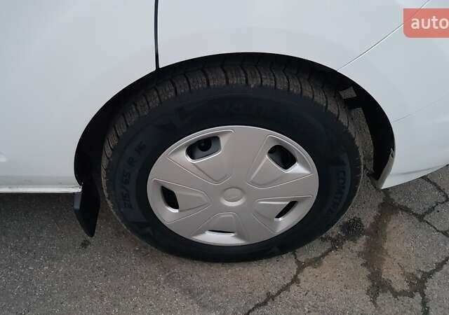 Белый Форд Транзит Кастом, объемом двигателя 2 л и пробегом 190 тыс. км за 18800 $, фото 47 на Automoto.ua