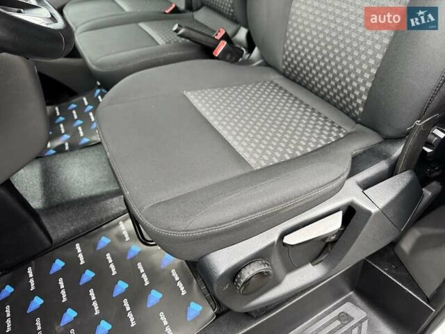 Білий Форд Транзит Кастом, об'ємом двигуна 2 л та пробігом 175 тис. км за 24300 $, фото 18 на Automoto.ua