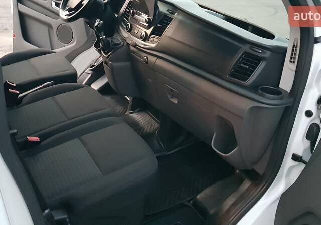 Белый Форд Транзит Кастом, объемом двигателя 2 л и пробегом 190 тыс. км за 18800 $, фото 27 на Automoto.ua