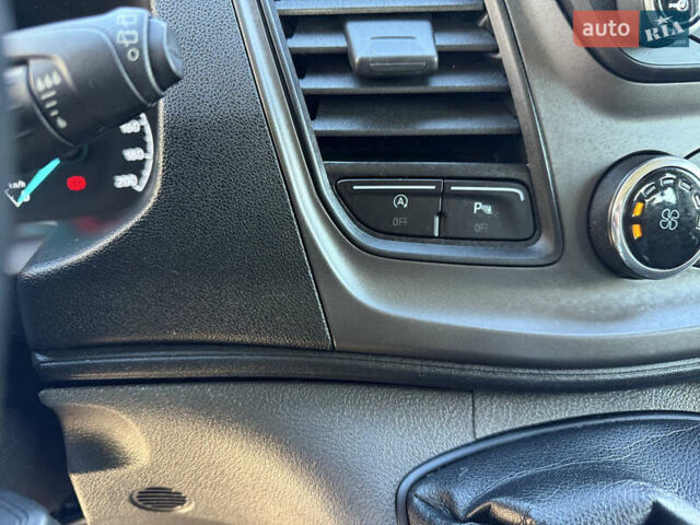 Белый Форд Транзит Кастом, объемом двигателя 2 л и пробегом 175 тыс. км за 23500 $, фото 23 на Automoto.ua