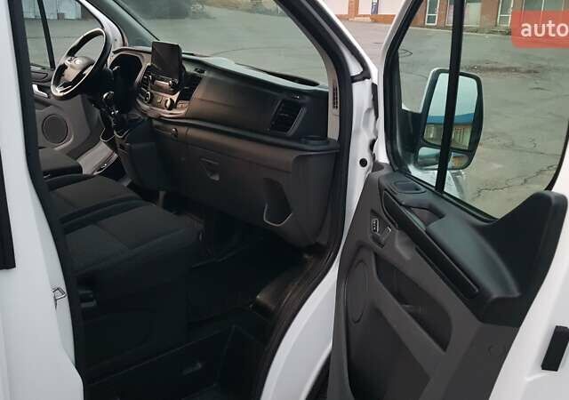 Белый Форд Транзит Кастом, объемом двигателя 2 л и пробегом 190 тыс. км за 18800 $, фото 3 на Automoto.ua