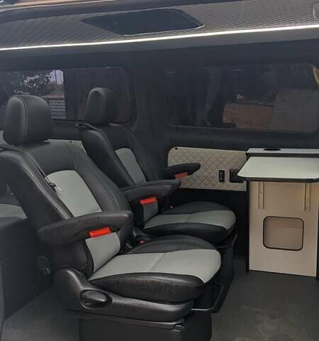 Белый Форд Транзит Кастом, объемом двигателя 2 л и пробегом 210 тыс. км за 23000 $, фото 5 на Automoto.ua