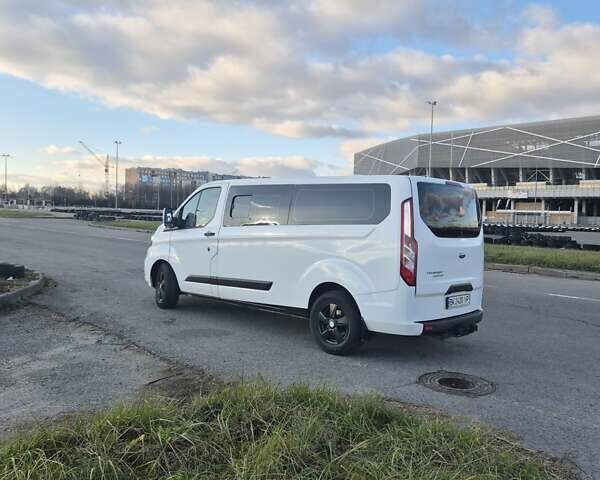 Білий Форд Транзит Кастом, об'ємом двигуна 2 л та пробігом 193 тис. км за 21000 $, фото 3 на Automoto.ua