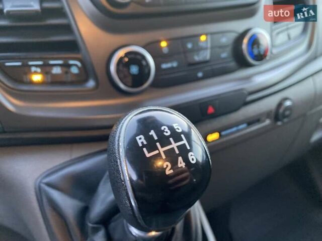 Белый Форд Транзит Кастом, объемом двигателя 2 л и пробегом 233 тыс. км за 20650 $, фото 58 на Automoto.ua